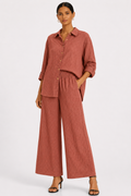 Conjunto Texturizado Camisa y Pantalón Palazzo